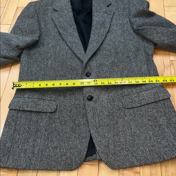 Harris Tweed Herringbone Wool Gray Men's Blazer - Picture 8 of 12